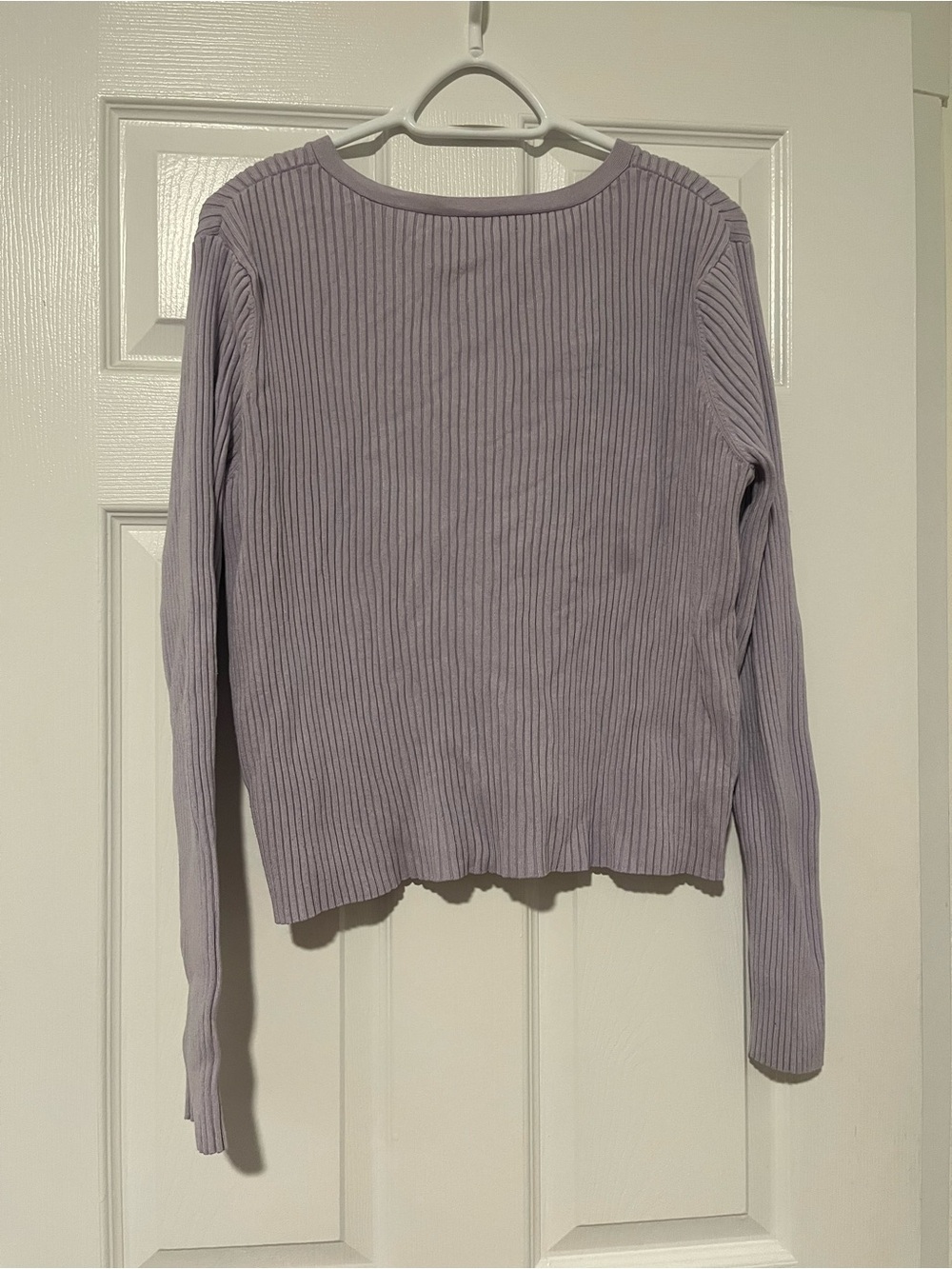 H&M Lavender Ribbed V-Neck Button Cardigan - Picture 2 of 3